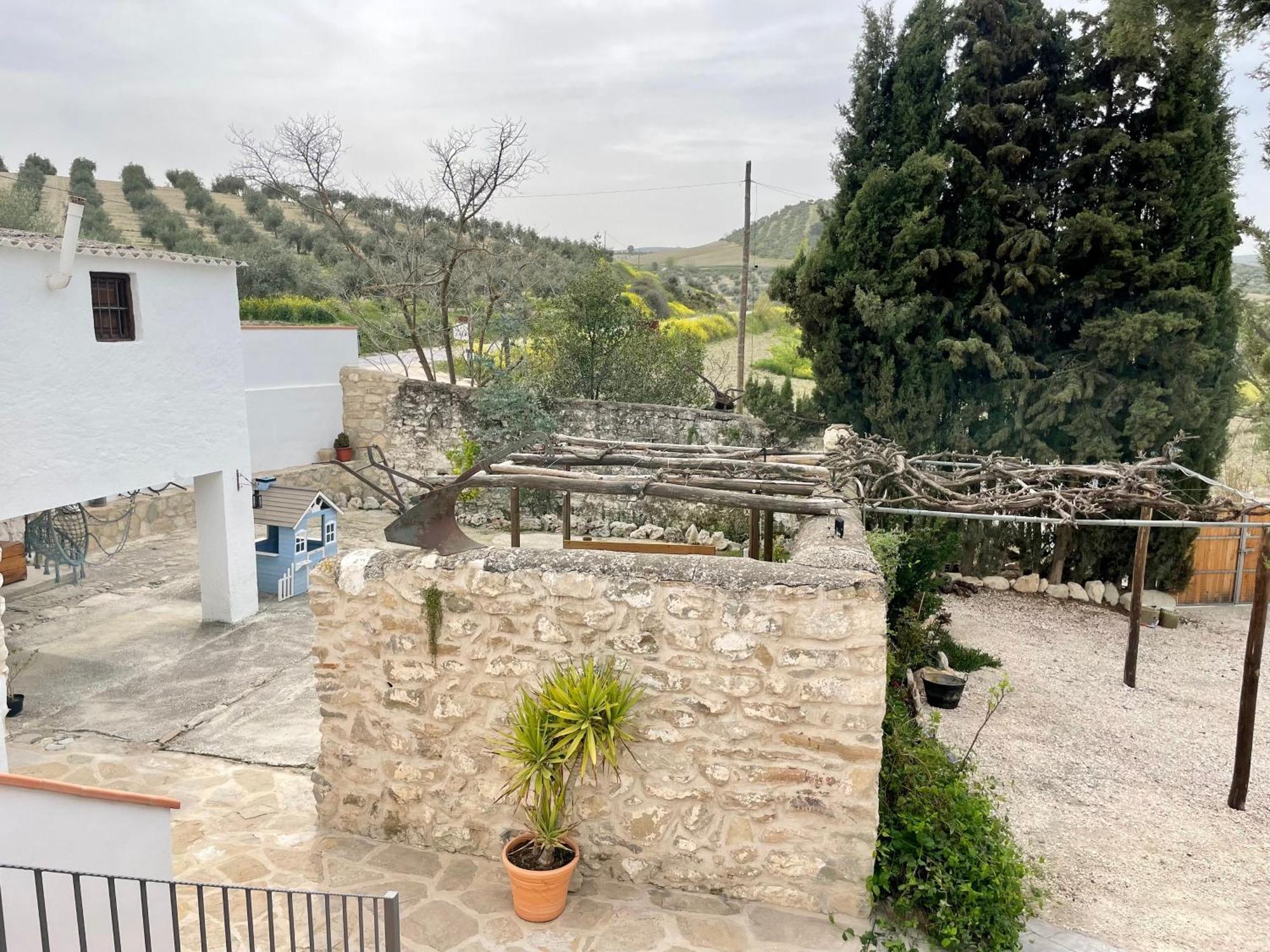 Cortijo Las Angosturas Montefrio Luaran gambar